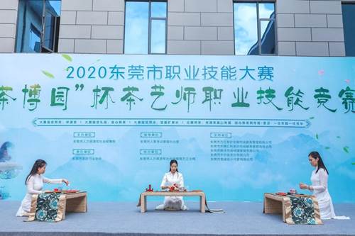 http://www.gdjdxy.edu.cn/__local/3/76/5A/02A36599620E78F59261FCCDB66_7BE5B3C0_251EF.jpg